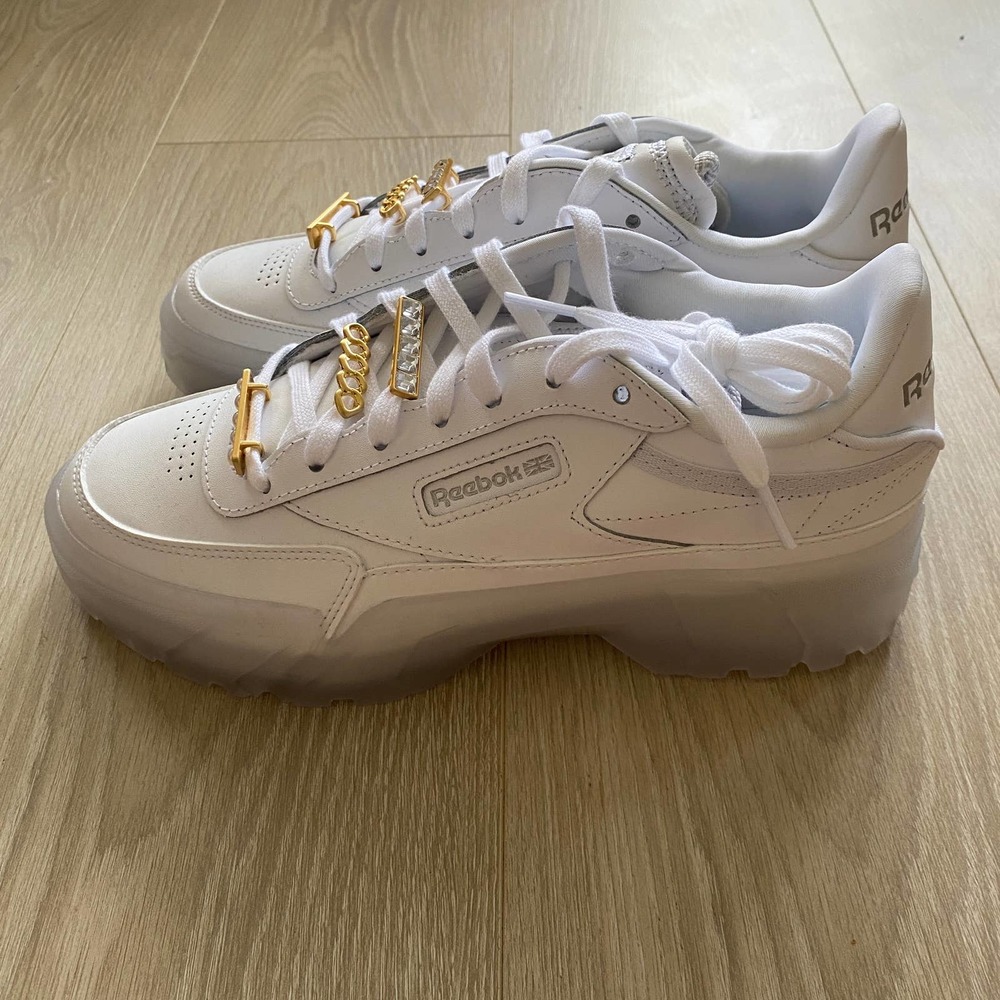 Reebok Cardi B Club C Size 8.5